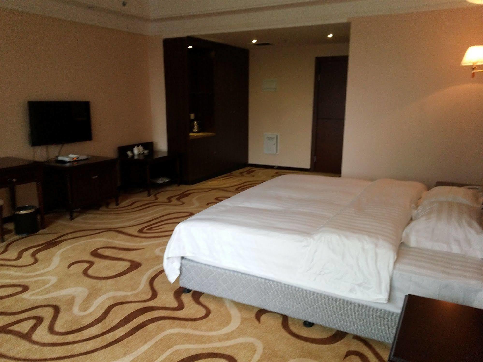 Chengdu Airport Ruijia Hotel Екстер'єр фото