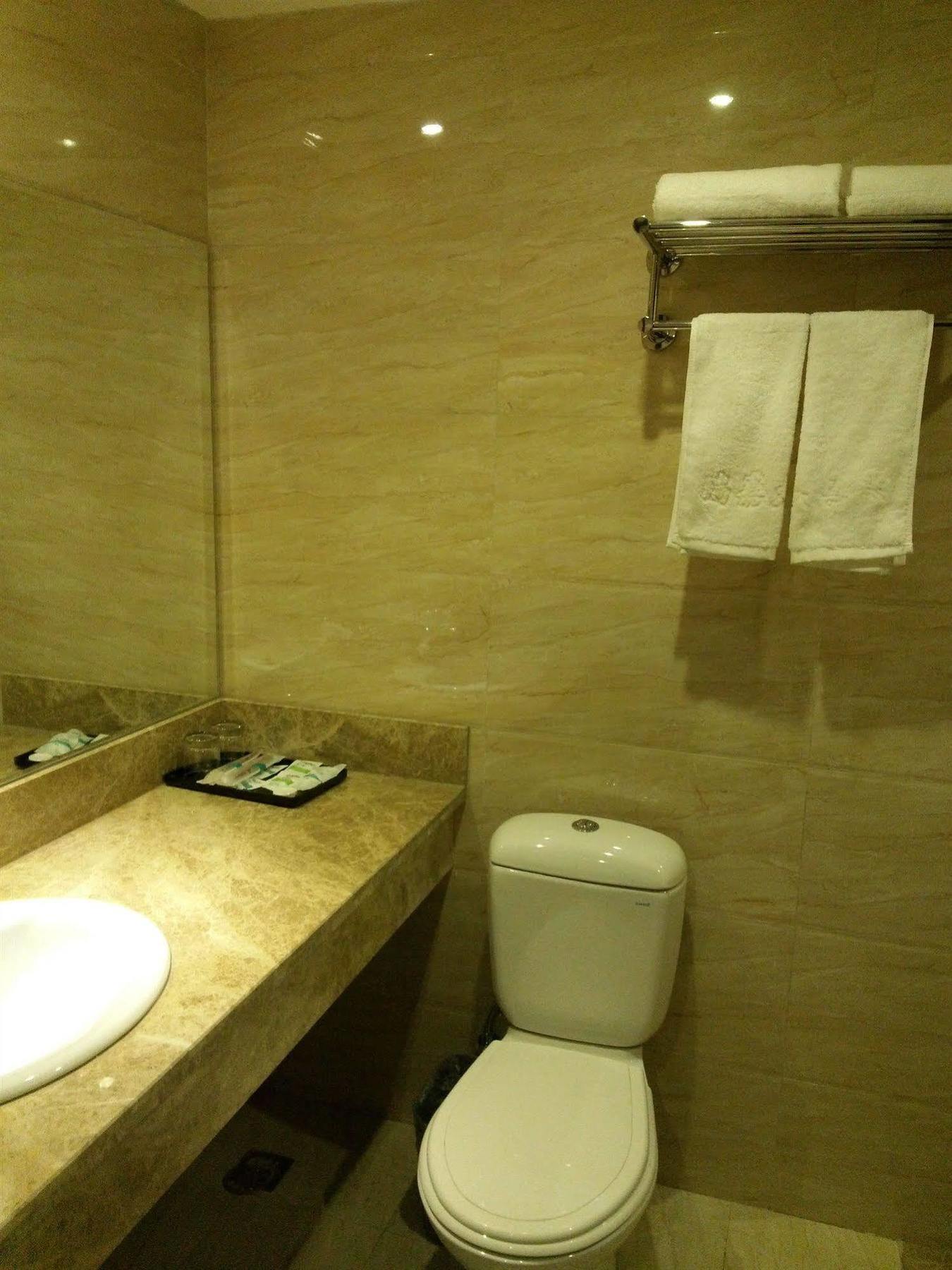 Chengdu Airport Ruijia Hotel Екстер'єр фото